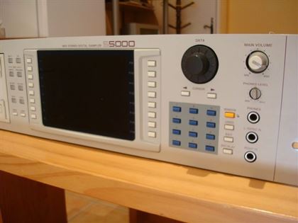 Akai-S5000